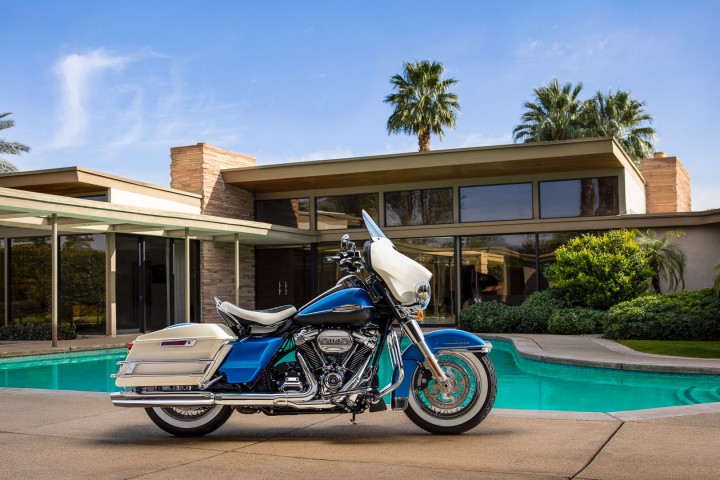 Harley-Davidson Electra Glide Revival - 05